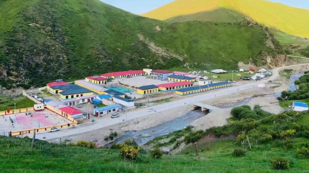 The Jasak village school near Ragya Monastery in Ragya Town, Machen County. Local villagers founded the school and kept it running through crowdfunding to keep the Tibetan language alive. Officials told the school verbally that teaching in Tibetan was unacceptable, and it was forced to close at the end of August 2026. Its roughly 300 students were sent to government-run boarding schools. (Source: Tibet.net)